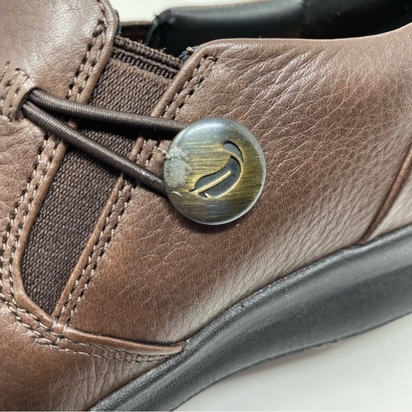 Clarks Un.Adorn loop dark brown leather shoes - Picture 3 of 10